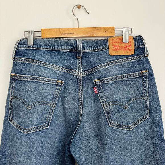 Levis Men's 541 Jeans Pants 32x30 in Mid Blue Denim Wash - Picture 5 of 10